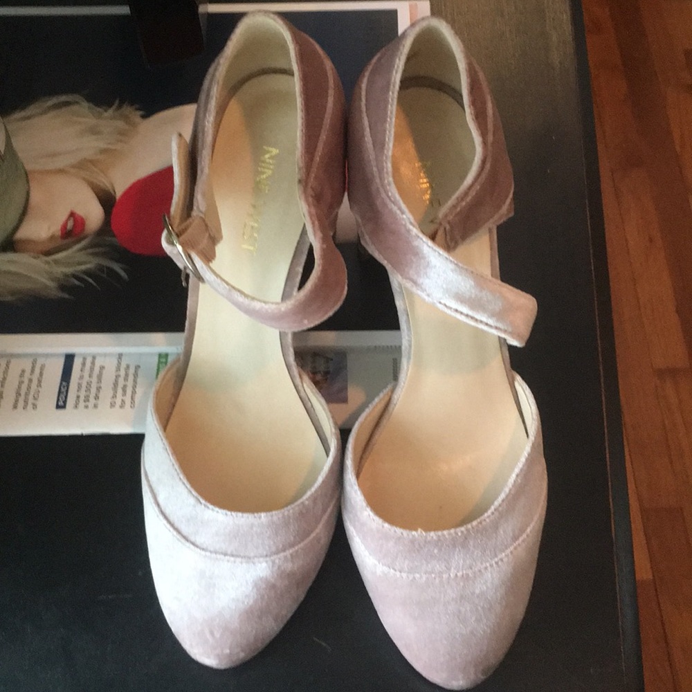 Nine West Pink Velvet Mary Jane Heels